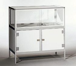 Vitrine HARTUNG